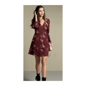 Woman’s flare sleeved mini dress
